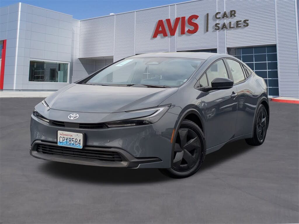 2025 Toyota Prius LE FWD