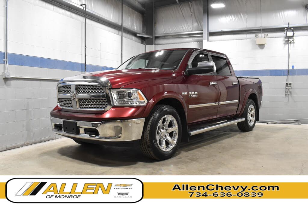 2017 RAM 1500 Laramie Crew Cab 4WD