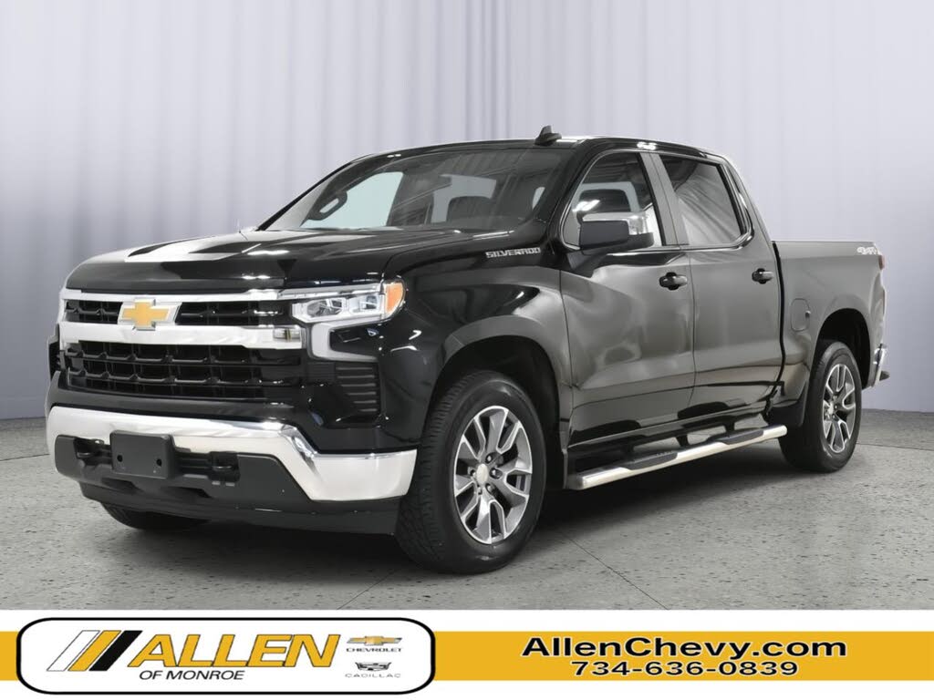 2023 Chevrolet Silverado 1500 LT Crew Cab 4WD