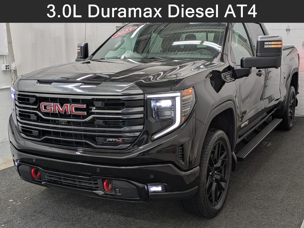 2023 GMC Sierra 1500 AT4 Crew Cab 4WD