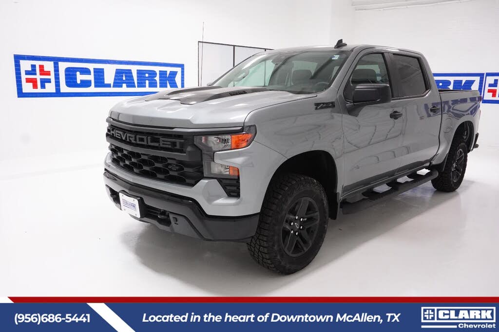 2026 Chevrolet Silverado 1500 Custom Trail Boss Crew Cab 4WD