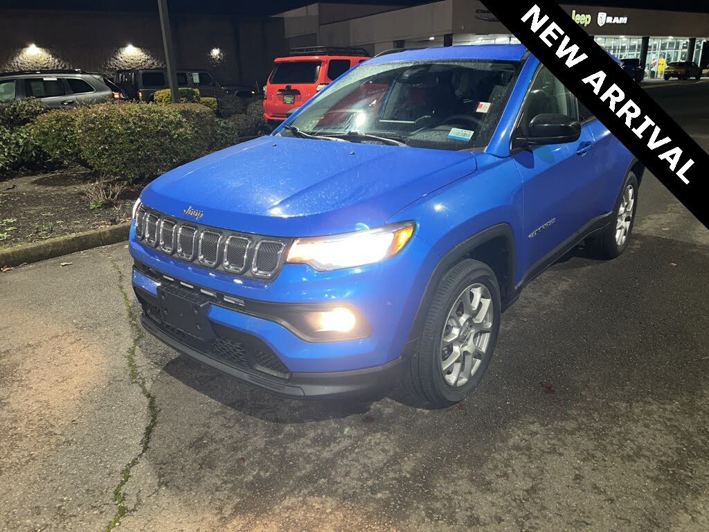 2022 Jeep Compass Latitude Lux 4WD
