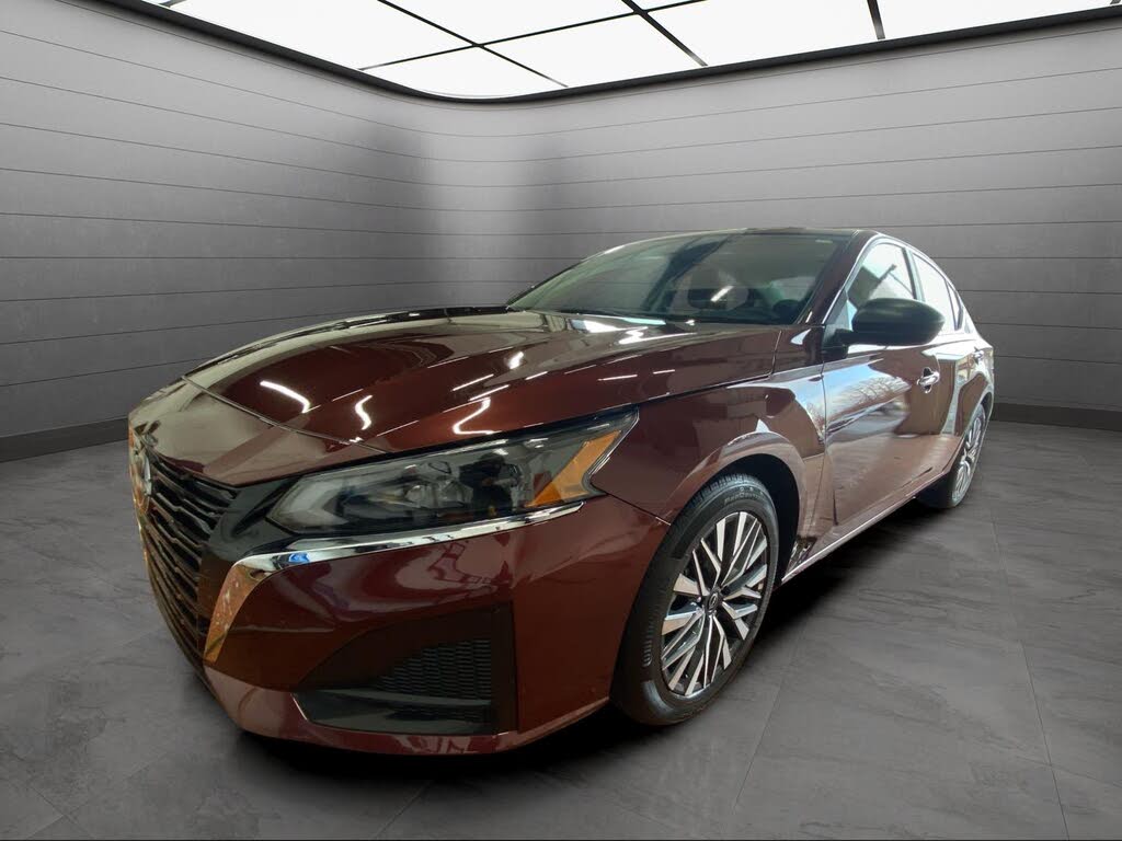 2025 Nissan Altima 2.5 SV FWD