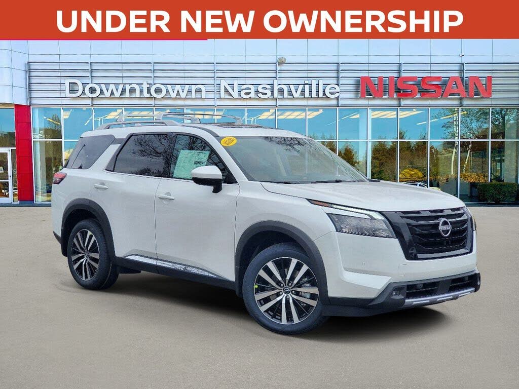 2025 Nissan Pathfinder Platinum FWD