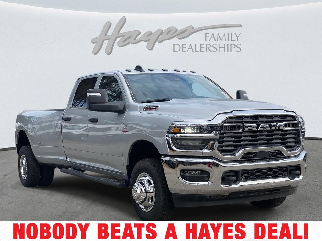 2026 RAM 3500 Tradesman Crew Cab LB DRW 4WD