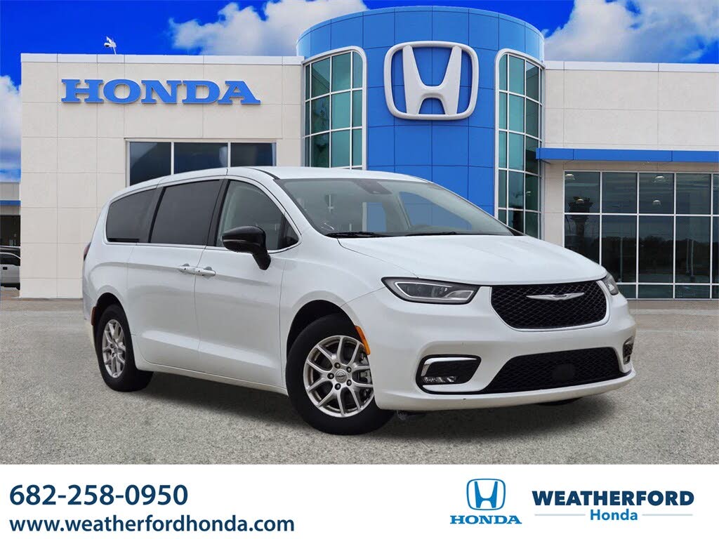 2024 Chrysler Pacifica Touring L FWD