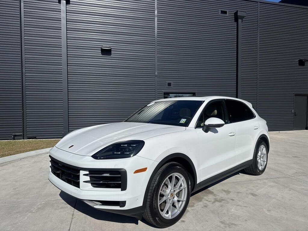 2024 Porsche Cayenne AWD