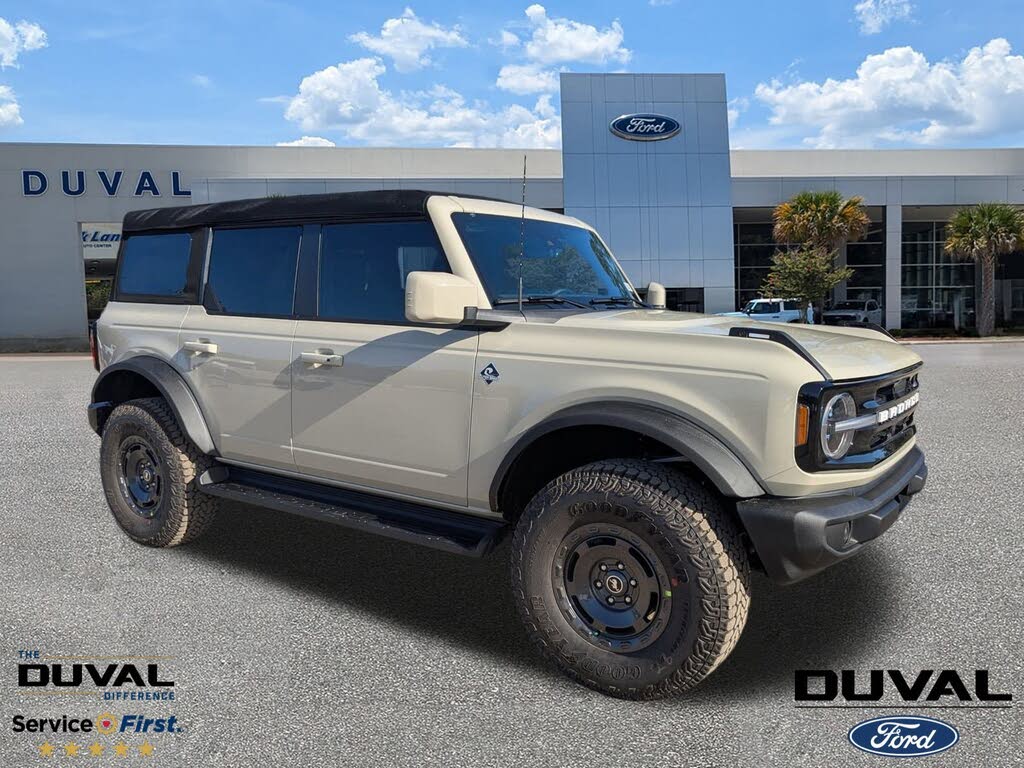 2025 Ford Bronco Outer Banks 4-Door 4WD