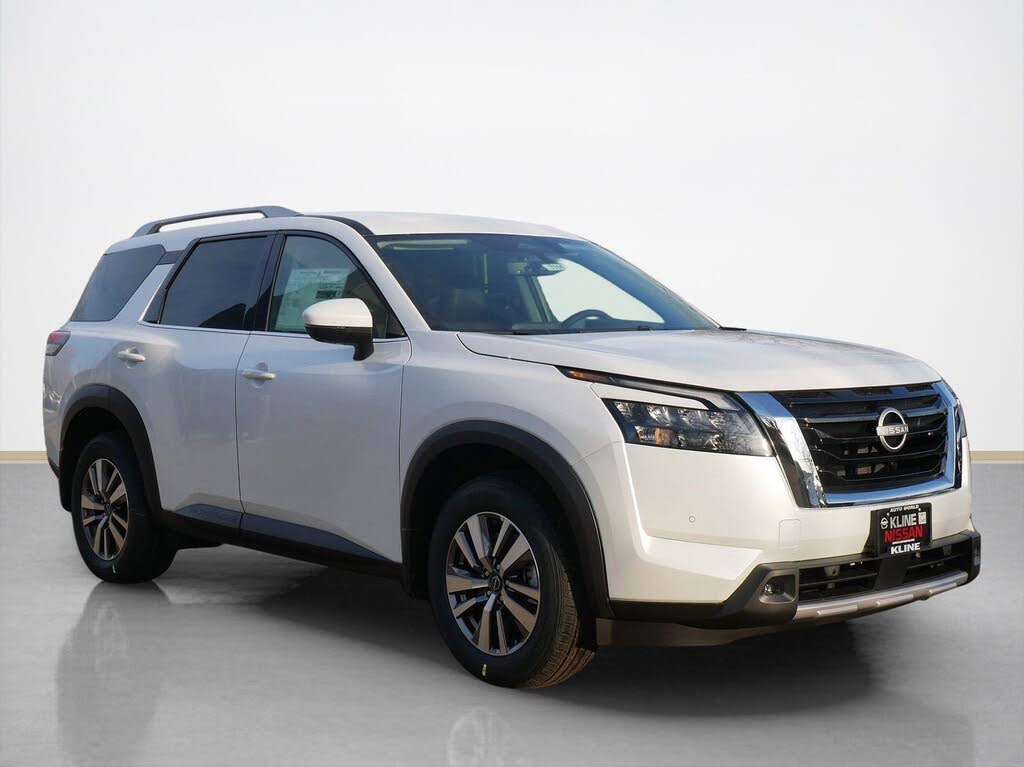 2025 Nissan Pathfinder SL 4WD
