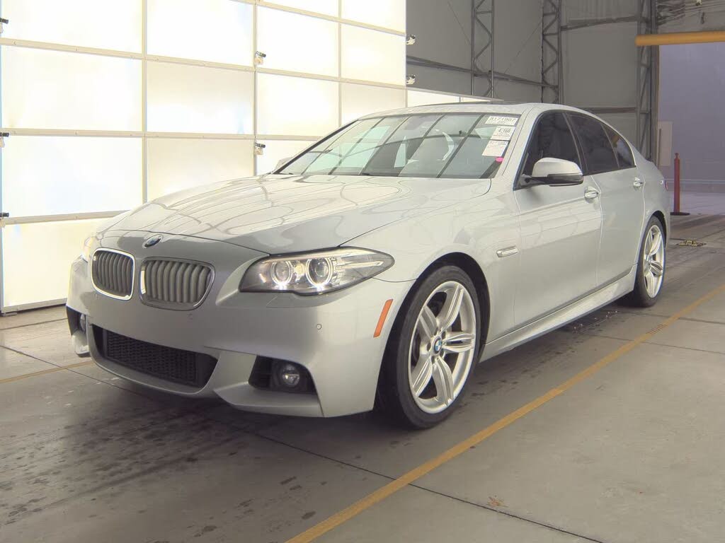 2016 BMW 5 Series 550i Sedan RWD