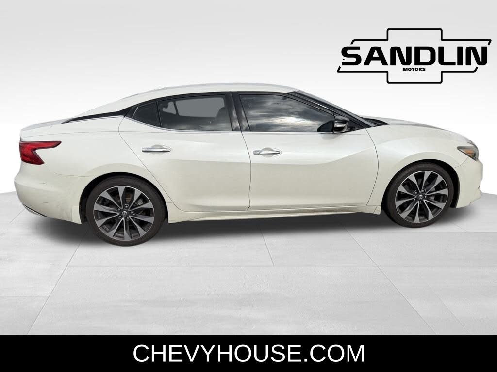 2016 Nissan Maxima SR