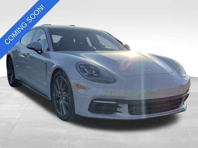 2018 Porsche Panamera RWD