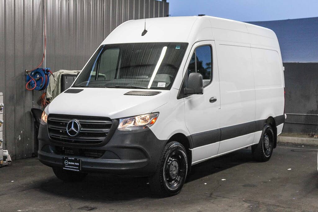 2021 Mercedes-Benz Sprinter 1500 144 High Roof Passenger Van RWD