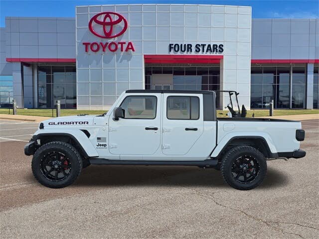 2022 Jeep Gladiator Sport Crew Cab 4WD