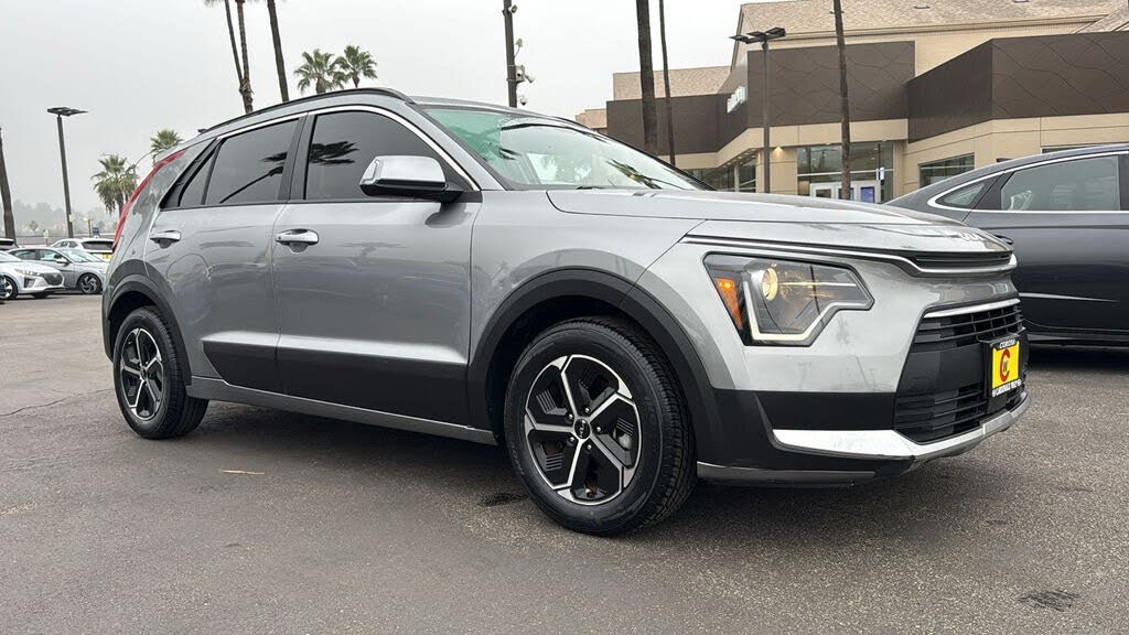 2023 Kia Niro EX FWD