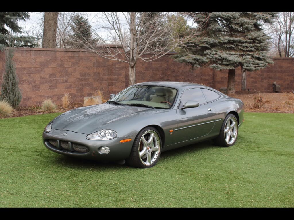 2003 Jaguar XK-Series XKR Coupe RWD