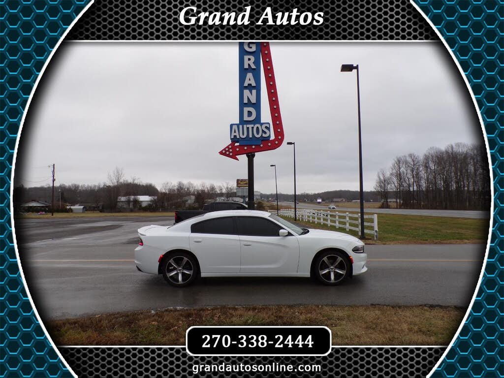 2017 Dodge Charger SE RWD