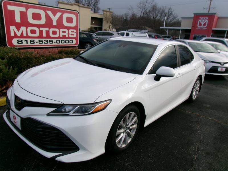 2020 Toyota Camry LE FWD