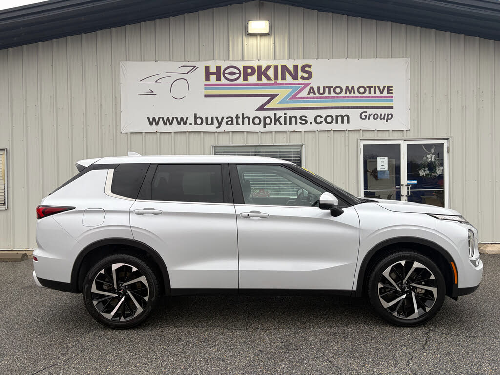 2024 Mitsubishi Outlander SE FWD