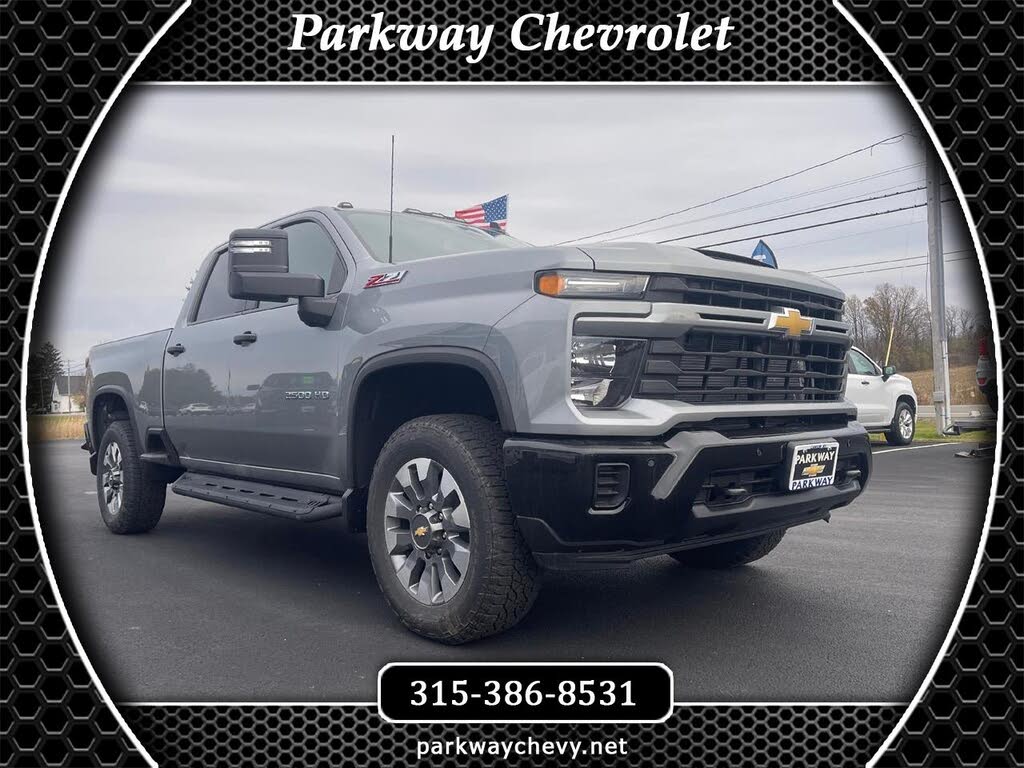 2026 Chevrolet Silverado 2500HD Custom Crew Cab LB 4WD