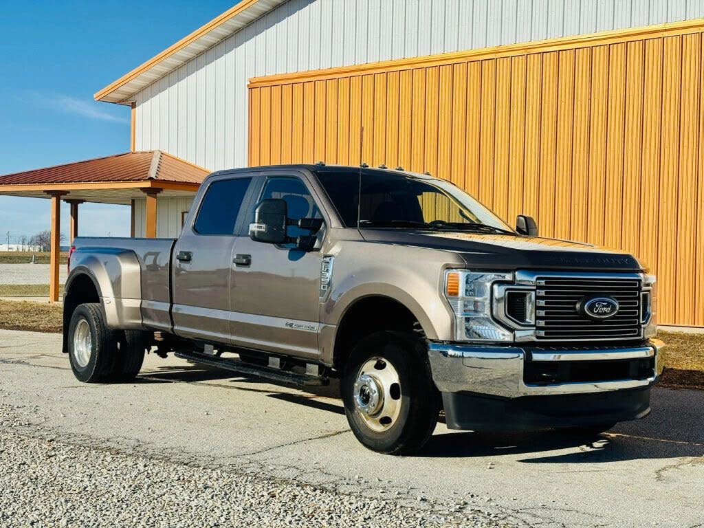 2022 Ford F-350 Super Duty XL's photo