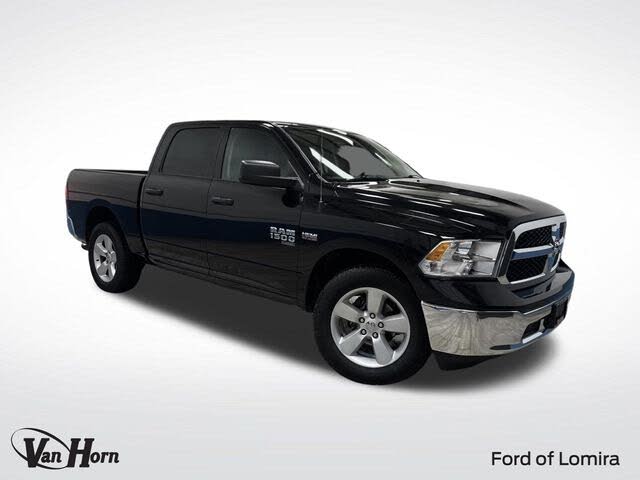 2022 RAM 1500 Classic SLT Crew Cab 4WD