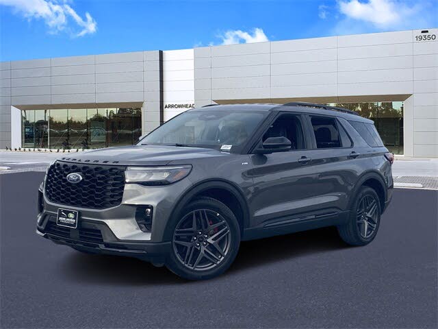 2025 Ford Explorer ST-Line AWD