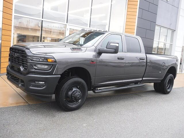 2026 RAM 3500 Tradesman Crew Cab LB DRW 4WD