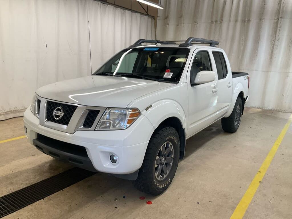 2015 Nissan Frontier PRO-4X Crew Cab 4WD
