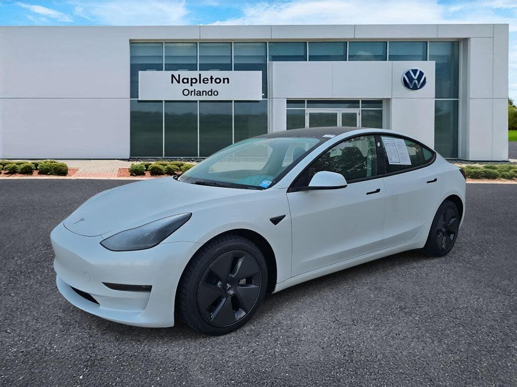 2023 Tesla Model 3 RWD