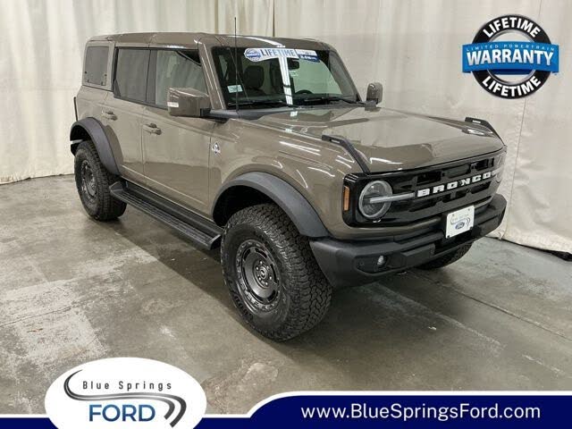 2025 Ford Bronco Outer Banks 4-Door 4WD