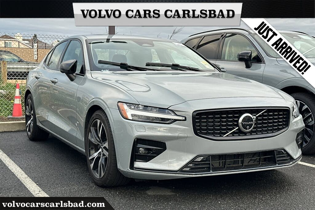 2025 Volvo S60 B5 Plus FWD
