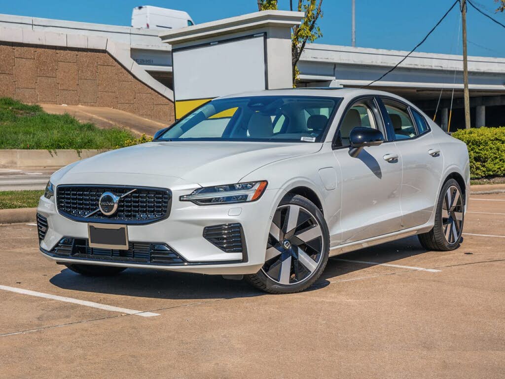 2025 Volvo S60 Recharge T8 Ultra eAWD