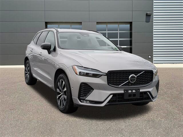 2025 Volvo XC60 B5 Plus Dark Theme AWD