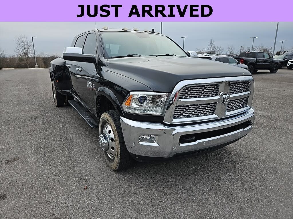 2016 RAM 3500 Laramie Mega Cab DRW 4WD
