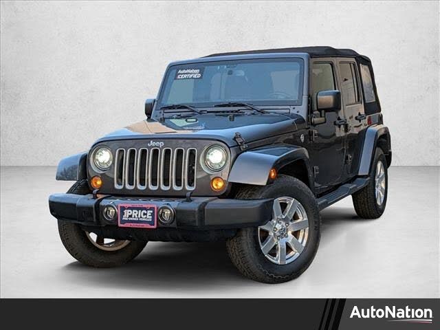 2017 Jeep Wrangler Unlimited Sahara 4WD