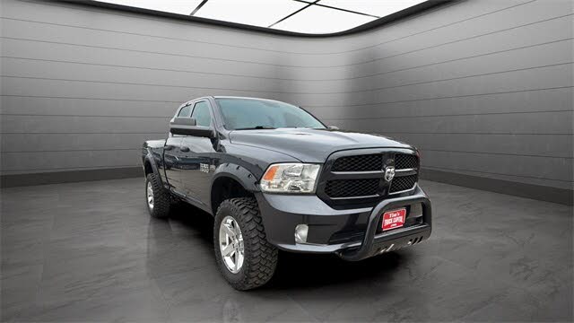 2017 RAM 1500 Express Quad Cab 4WD