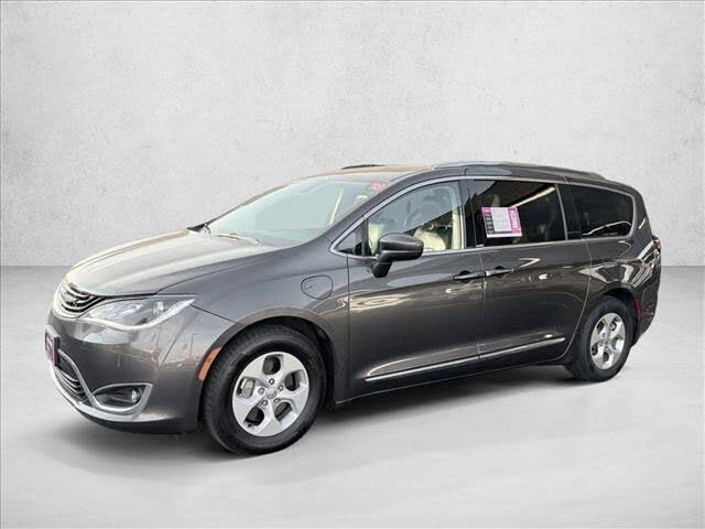 2018 Chrysler Pacifica Hybrid Touring L FWD