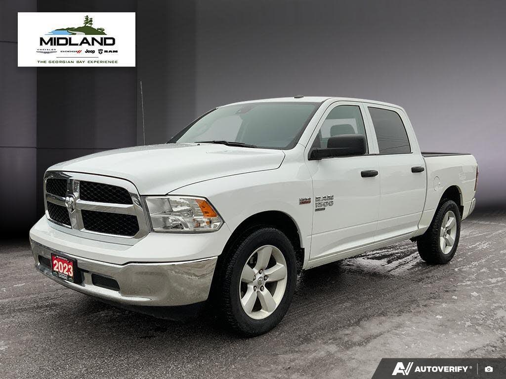 2023 RAM 1500 Classic SLT Crew Cab 4WD