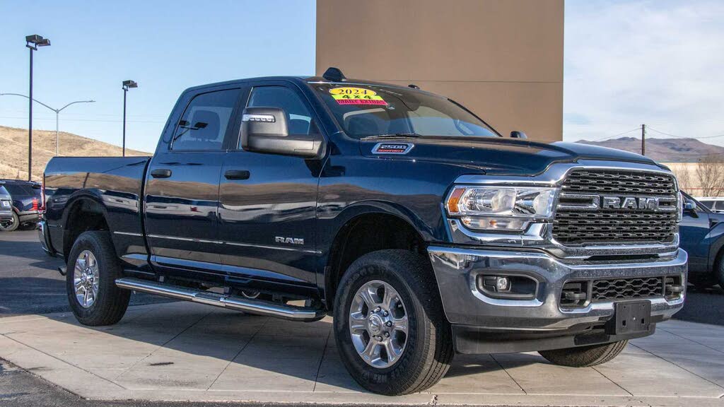 2024 RAM 2500 Big Horn Crew Cab 4WD