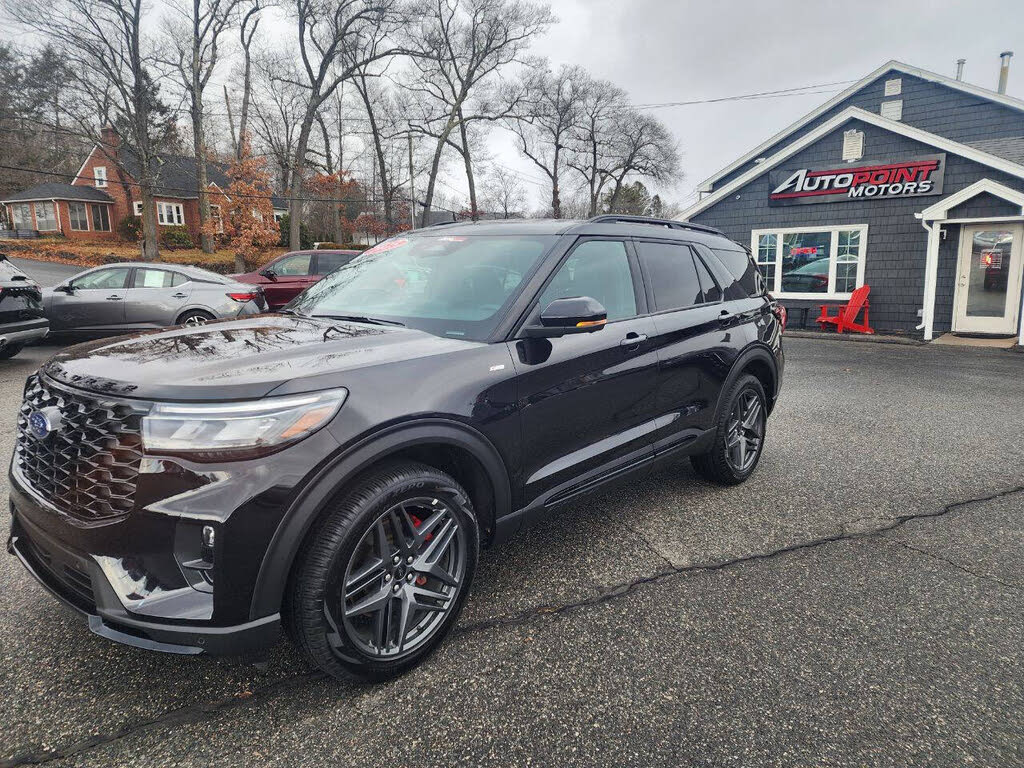 2025 Ford Explorer ST-Line AWD