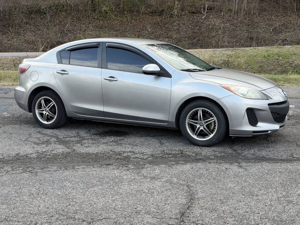2013 Mazda MAZDA3 i SV