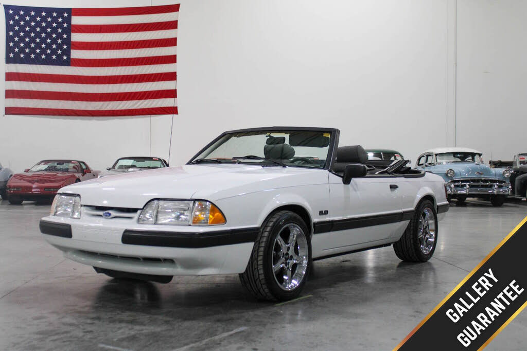 1989 Ford Mustang LX 5.0L Convertible RWD