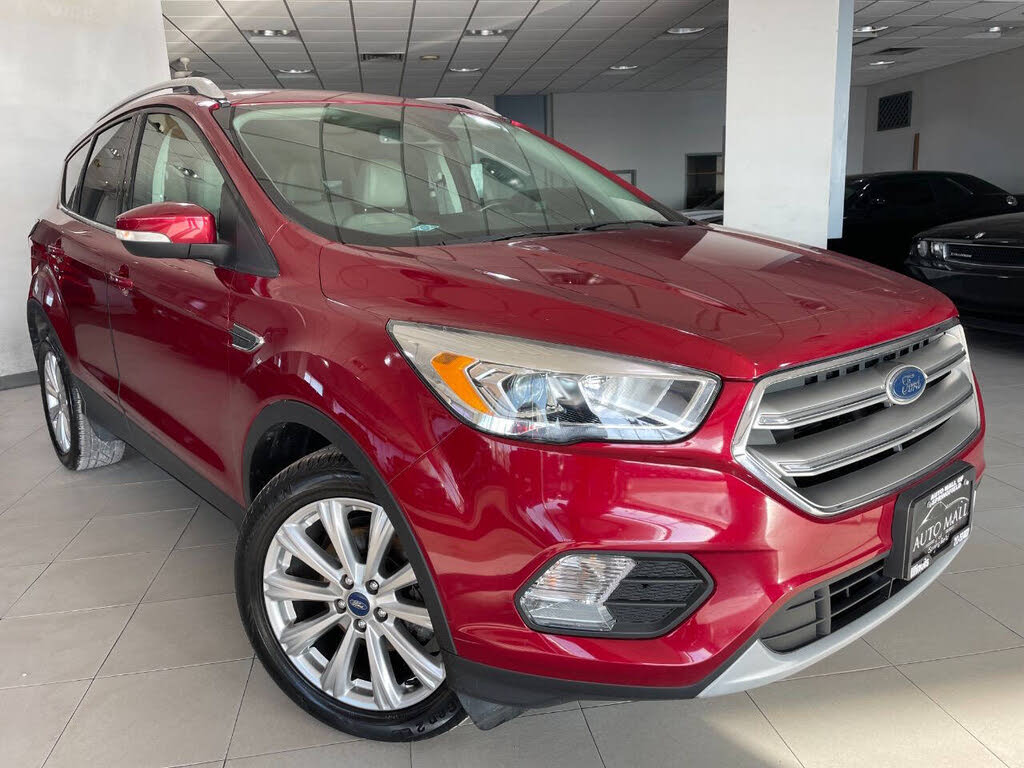 2017 Ford Escape Titanium FWD