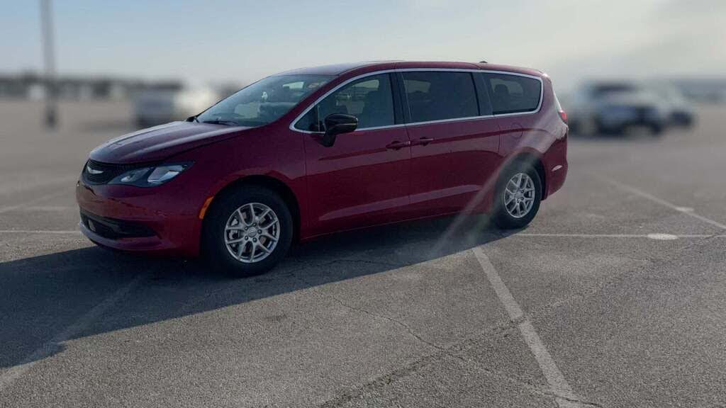 2026 Chrysler Voyager LX FWD