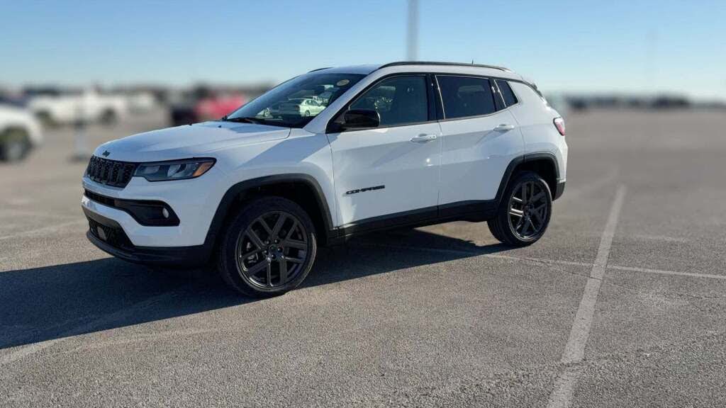 2026 Jeep Compass Latitude Altitude 4WD