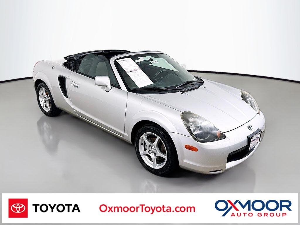 2000 Toyota MR2 Spyder 2 Dr STD Convertible