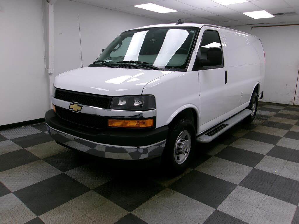 2024 Chevrolet Express Cargo 2500 RWD