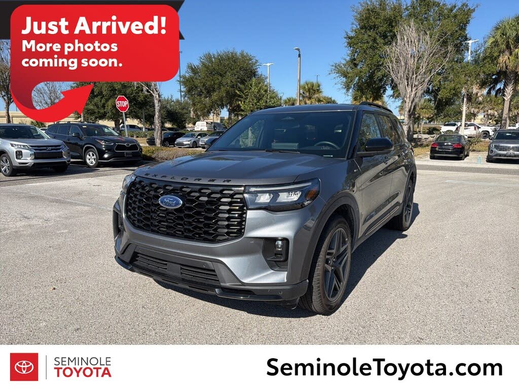 2025 Ford Explorer ST-Line AWD