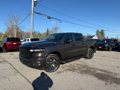RAM 1500 Big Horn Crew Cab 4WD 2025